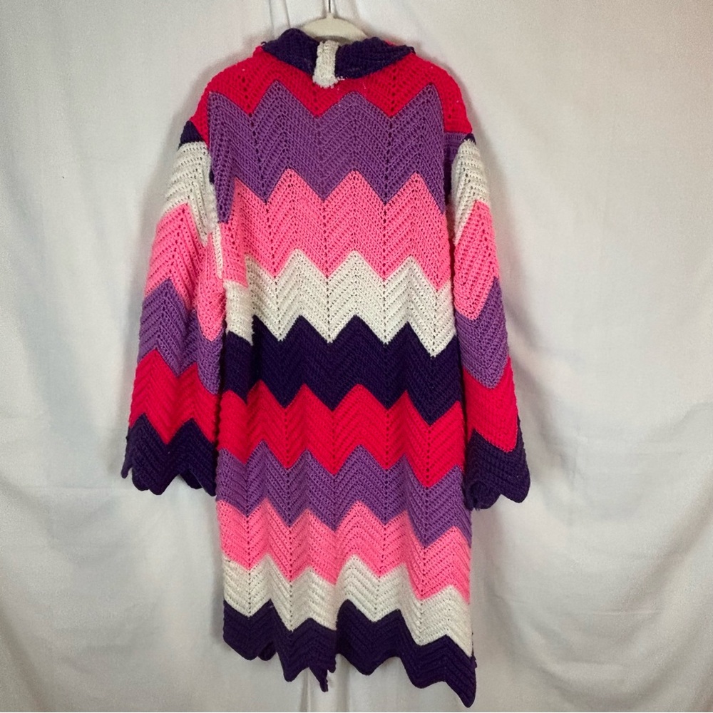 Handmade Purples, Red, Pink, White Chevron Knit Women's Cadigan - Picture 4 of 15